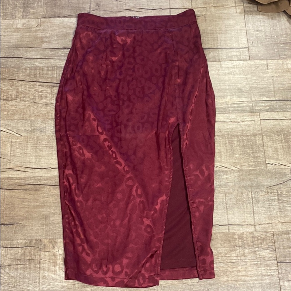 MIDI skirt. Vestique. Leopard print.